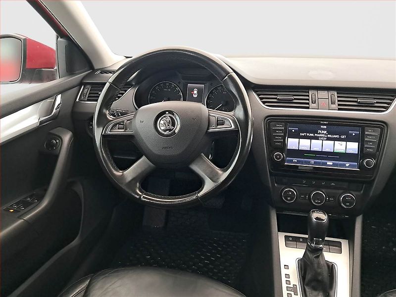 Škoda Octavia (2013) Elegance 2.0 TDI, Automat - fotka 7 z 20