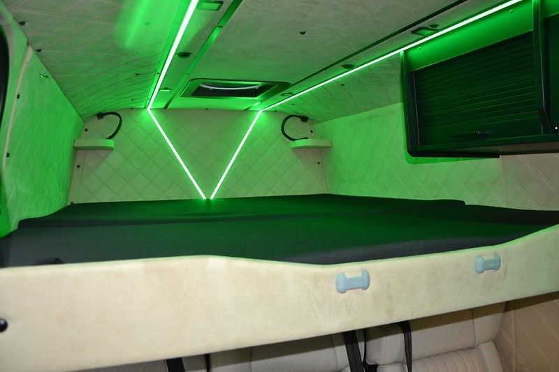 Mercedes-Benz Sprinter Sprinter 319  Camper V6 4x4 - fotka 57 z 86