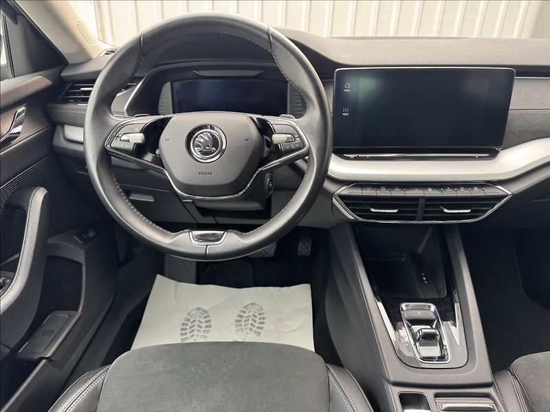 Škoda Octavia 2,0 TDI DSG STYLE+ DPH 1maj ČR - fotka 26 z 50