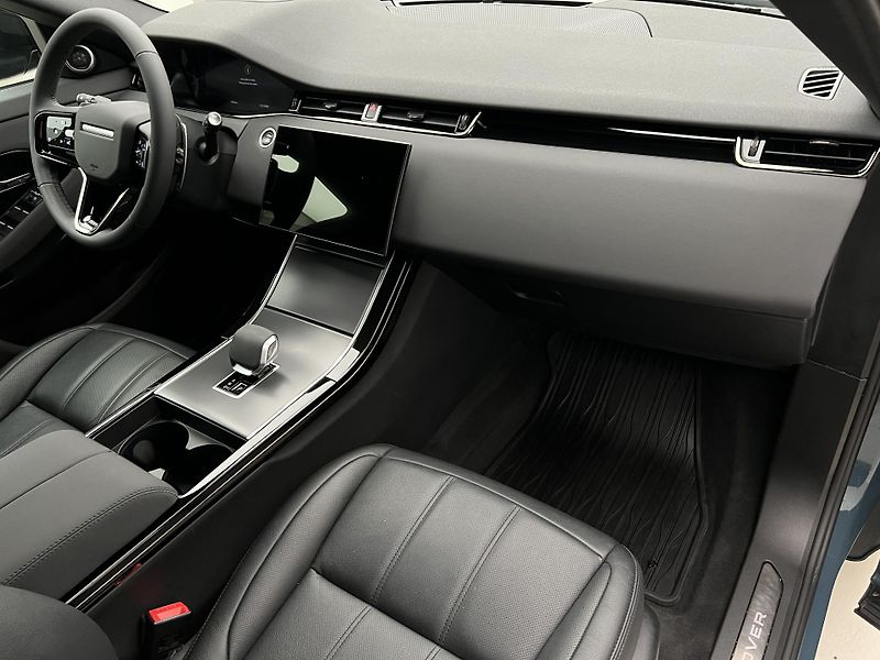 Land Rover Range Rover Evoque D200 DYNAMIC SE REZERVACE - fotka 24 z 49
