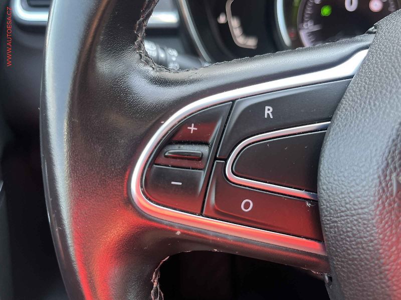 Renault Kadjar (2021) 1.3TCE, 1.maj,ČR, LED, navi - fotka 13 z 15