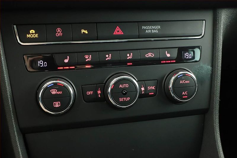 Seat Leon (2012) 1.4 TSI, Navi, Tempomat - fotka 11 z 18