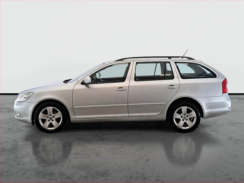 Škoda Octavia (2011) 1.6 TDI, po STK, oblíbený vůz - fotka 3 z 20