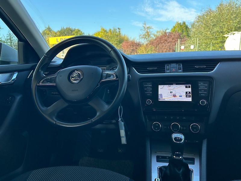 Škoda Octavia (2014) 1.6TDi NAVI,SERVISOVANÉ - fotka 9 z 13