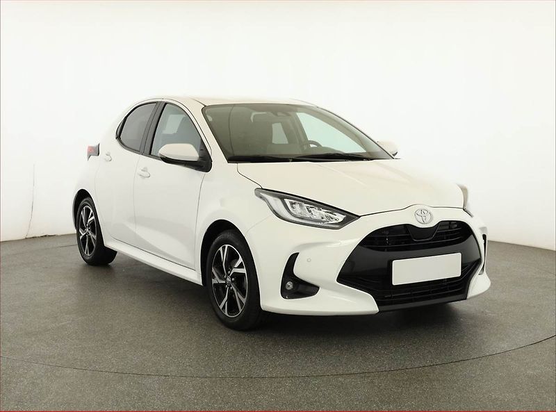 Toyota Yaris (2025) 1.5 VVT-i, ČR,1.maj - fotografie inzerátu