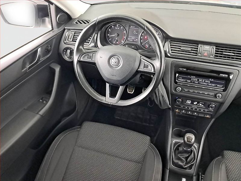 Škoda Rapid (2014) Spaceback 1.2 TSI, Serv.kniha - fotka 7 z 16