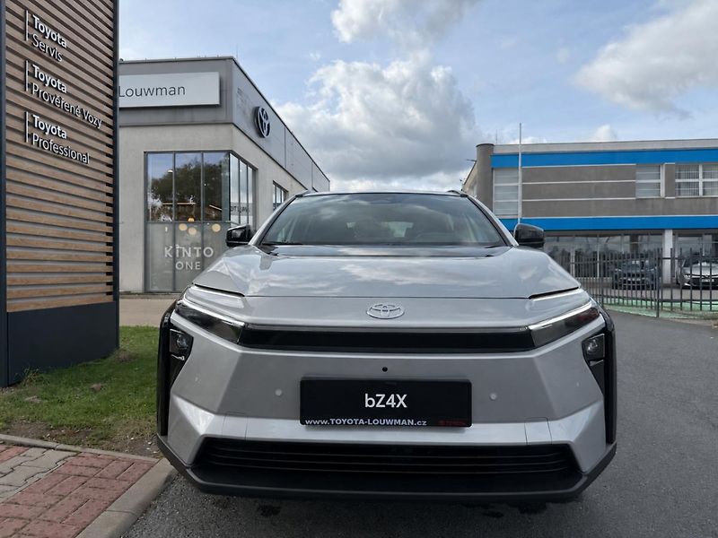 Toyota bZ4X Executive 73.1 kWh - fotka 2 z 5