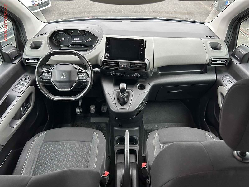 Peugeot Rifter (2019) 1.2PT, 1.maj,ČR, servis - fotka 8 z 15