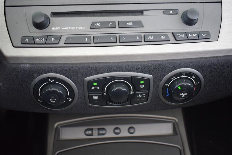 BMW Z4 3,0 i, NAVI,AUT+F1, - fotka 19 z 28