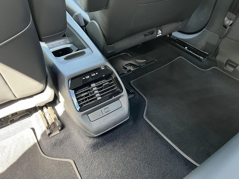 Volkswagen ID.5 (2023) PRO PERFORM 150 kW 77 kWh SoH: - fotka 20 z 24
