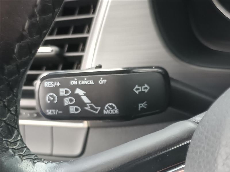 Škoda Fabia 1,2 TSI,STYLE,SERVISKA,PANO - fotka 29 z 43