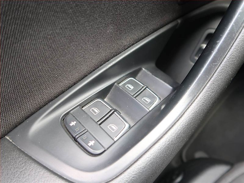 Audi A6 (2011) Basis 3.0 TDI, 4X4, Automat - fotka 18 z 19