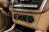 Mercedes-Benz GL (2014) GL 350 Bluetec 4Matic - náhled 19