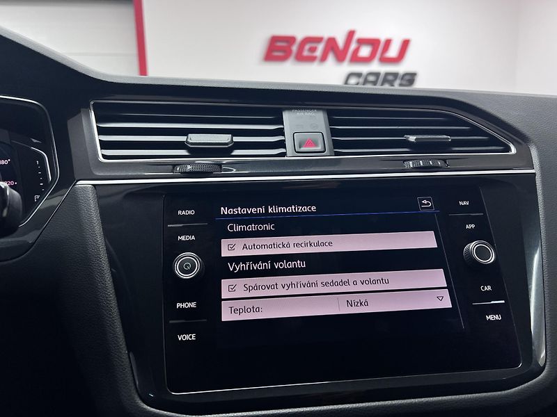 Volkswagen Tiguan IQ.DRIVE, 2.0 TSI 140 kW, 4x4 - fotka 40 z 44