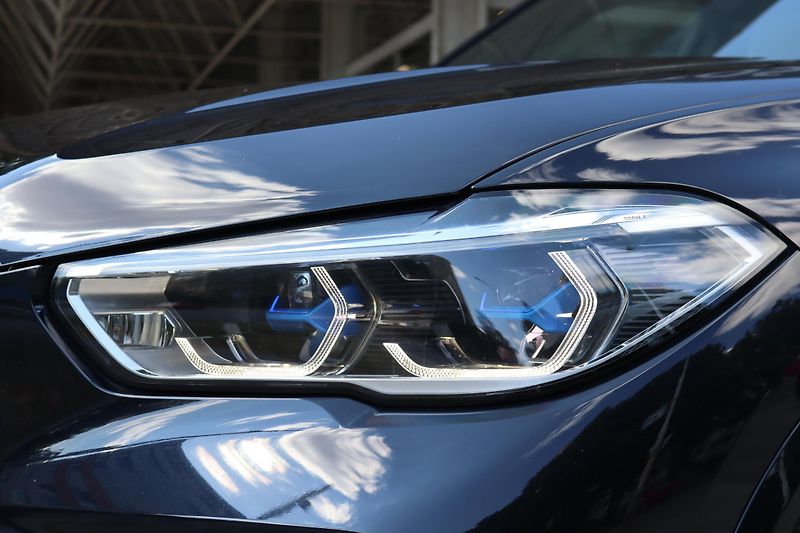 BMW X5 M50D TOP VÝBAVA 294kW DPH - fotka 4 z 50