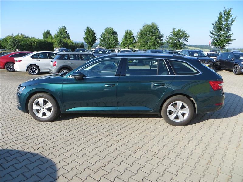 Škoda Superb 2,0 TDI Ambition DSG ČR - fotka 4 z 24