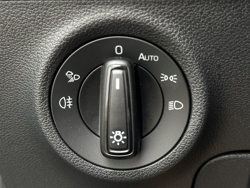 Škoda Karoq 2.0TDi 4x4 DSG 150PS Sportline - fotka 16 z 47