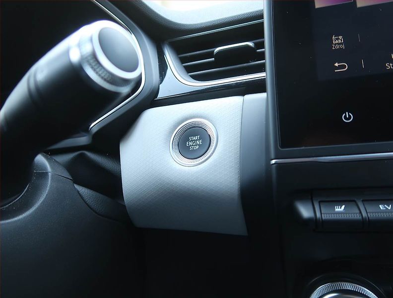 Renault Captur (2020) Intens E-Tech Plug-in, Automat - fotka 18 z 21