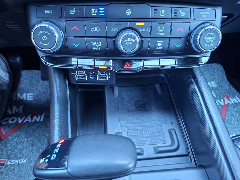 Dodge Durango (2023) 5,7L4x4, Max výbava, REZERVACE - fotka 28 z 37