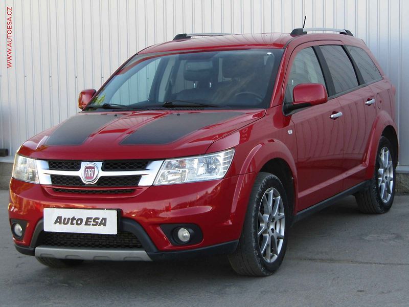 Fiat Freemont (2015) 2.0 JTD 4x4, 7míst, AT, TZ - fotka 3 z 22