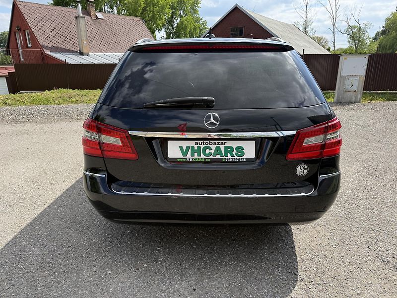 Mercedes-Benz Třídy E 250 CDI 150kW TAŽNÉ - fotka 6 z 21