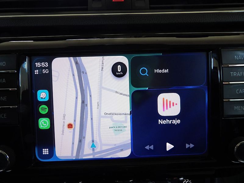 Škoda Superb 2.0TDI Style Serviska Tažné We - fotka 10 z 39