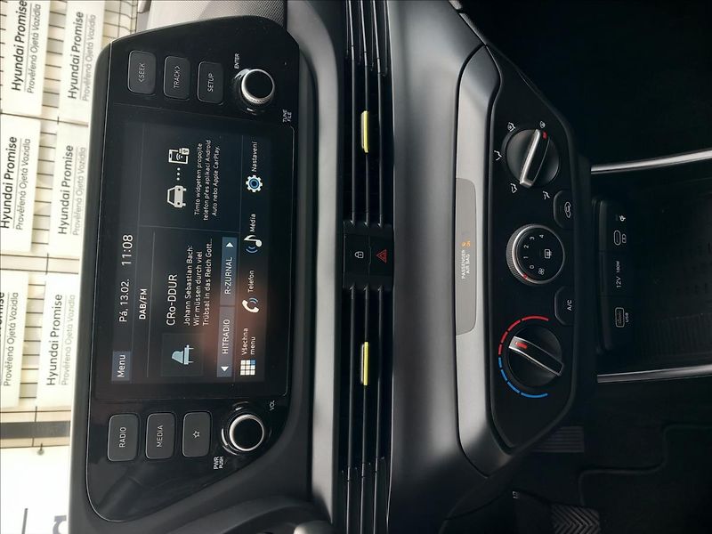 Hyundai i20 1,0 TGDI SMART CLIMATE - fotka 12 z 18