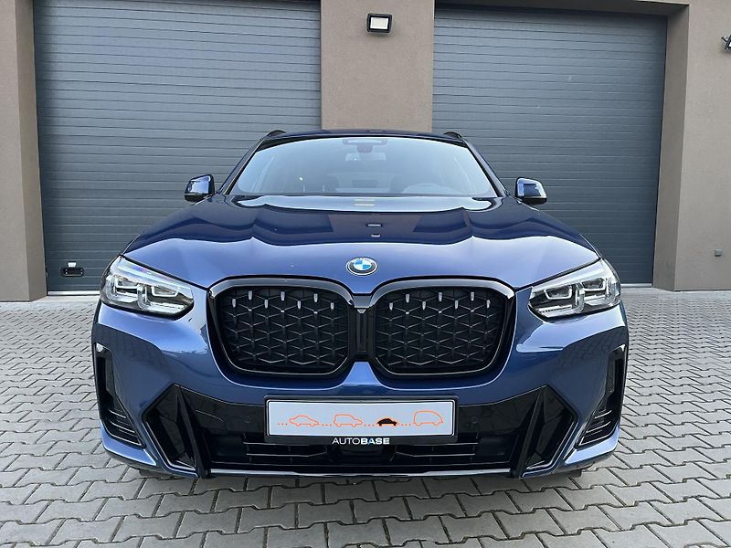 BMW X4 (2024) 3.0xD ///M 210Kw,webasto,ACC - fotka 3 z 51
