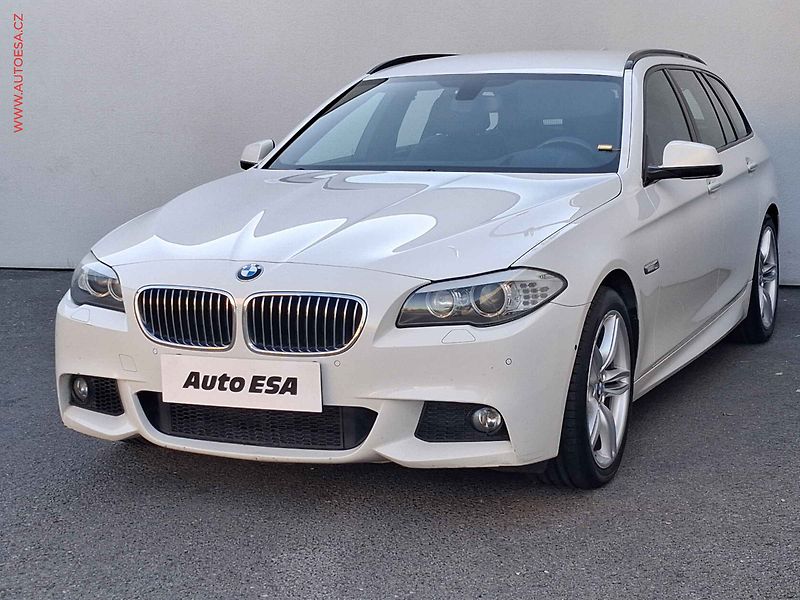 BMW Řada 5 (2013) 3.0 D 535d xDrive, ČR, AT - fotka 3 z 22