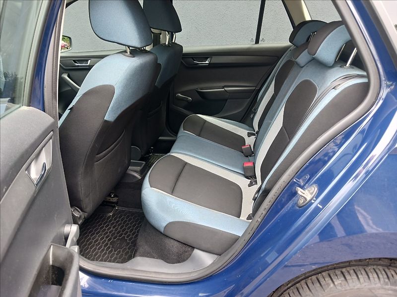 Škoda Fabia 1,2 TSI AMBITION KOMBI - fotka 11 z 17