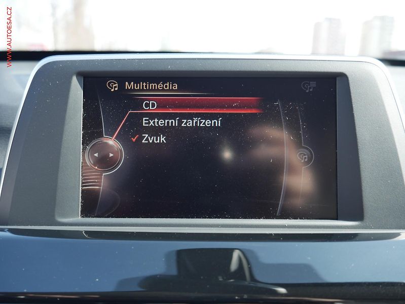 BMW X1 (2015) 2.0 d, 2.maj,ČR, X-Line, AT - fotka 12 z 26
