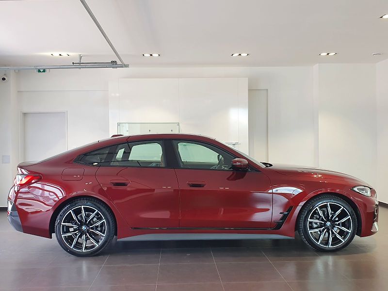 BMW Řada 4 (2023) 420d xDrive M Sport Gran Coupé - fotka 7 z 17