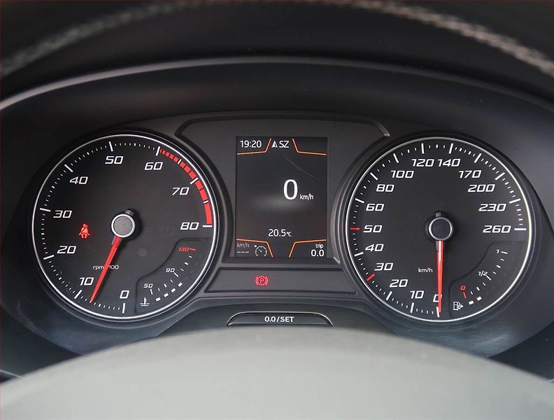 Seat Leon (2020) 1.5 TSI, Kůže, Navi, Tempomat - fotka 11 z 19