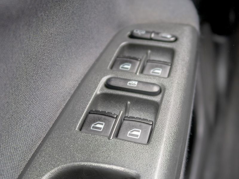 Škoda Octavia (2004) ČR 1.9TID 66KW – DIGI KLIMA - fotka 24 z 37