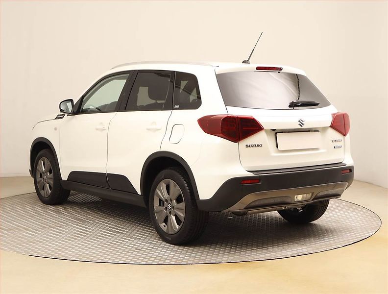 Suzuki Vitara (2021) 1.4 BoosterJet, ČR,1.maj - fotka 4 z 21