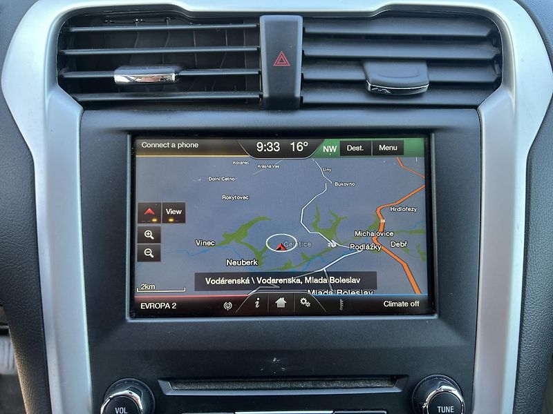 Ford Mondeo 1.5 Ti-VCT 118 kW - fotka 11 z 18