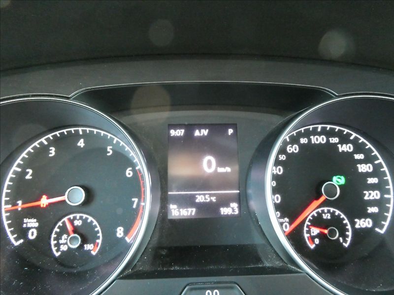Volkswagen Golf Sportsvan 1,5 TSi 110kW DSG,závěs,naviga - fotka 36 z 43
