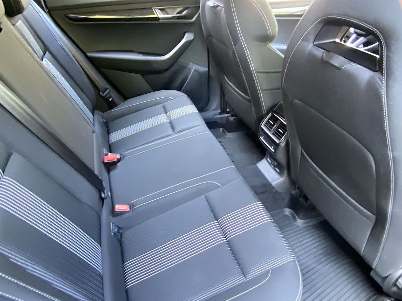 Škoda Karoq (2018) 1.6 TDI DSG Style + - fotka 9 z 32