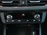Škoda Kamiq (2022) 1.0TSi, 2.maj,ČR, LED - náhled 13