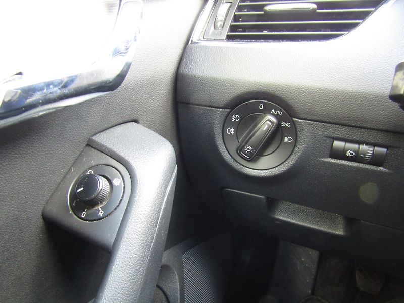 Škoda Octavia (2014) 1.6 TDI 77kW - fotka 32 z 40