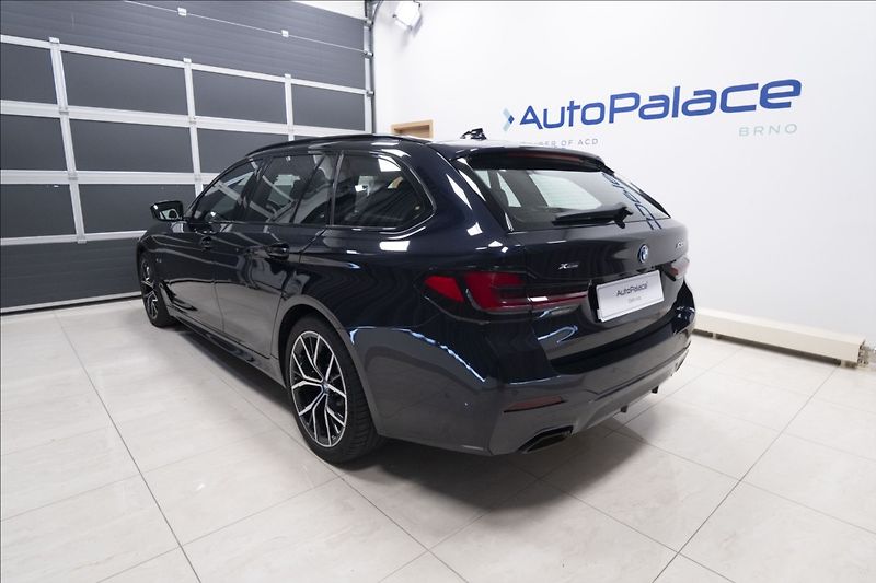 BMW Řada 5 530e xDrive M Sport ČR DPH   2 - fotka 6 z 42