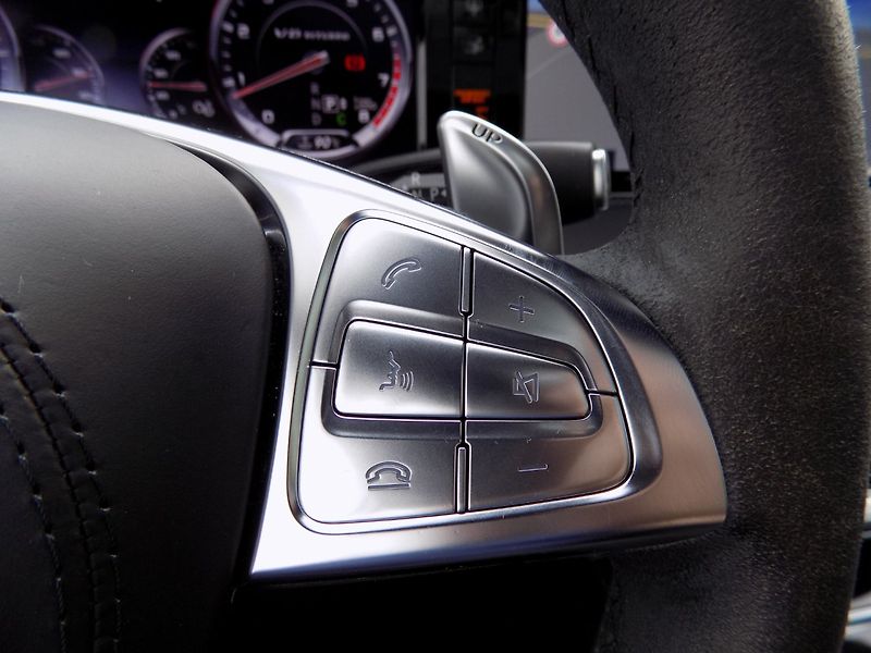 Mercedes-Benz Třídy S (2015) 63AMG/4Matic/2.maj.ČR/LED/ - fotka 29 z 50