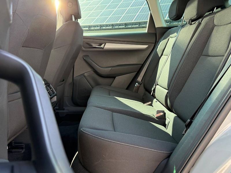 Škoda Karoq Ambition Plus 2,0 TDI 85 kW 7° - fotka 10 z 28