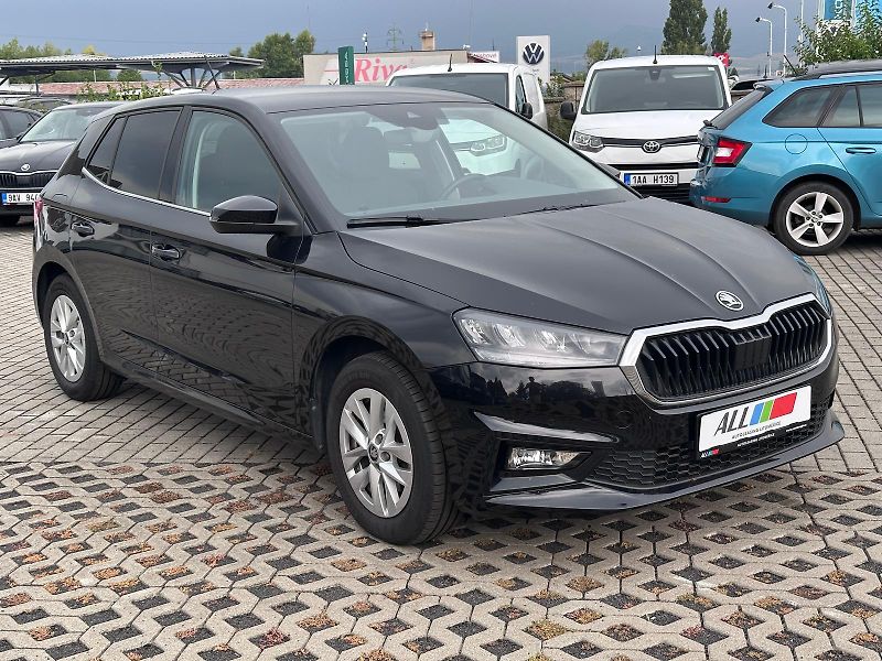 Škoda Fabia 1.0 TSI 85kW DSG Top Selection - fotka 4 z 16