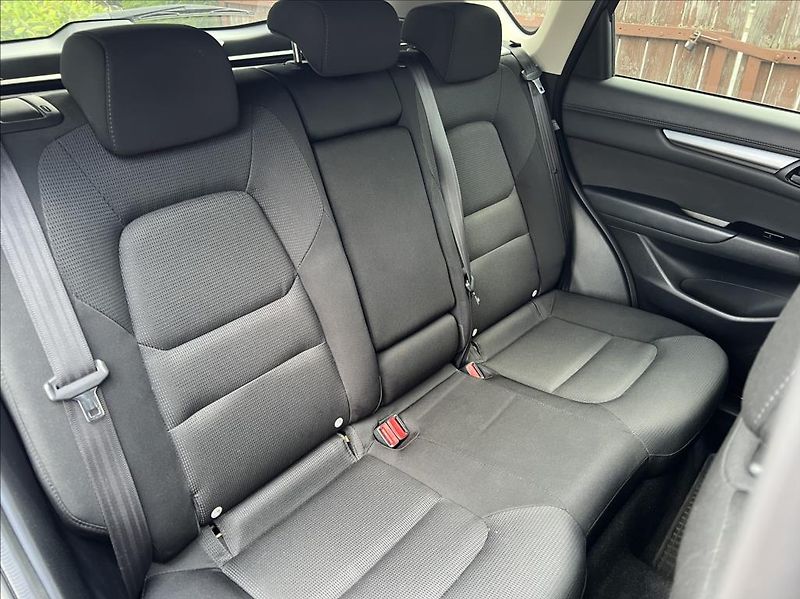 Mazda CX-5 2,2 - fotka 19 z 31