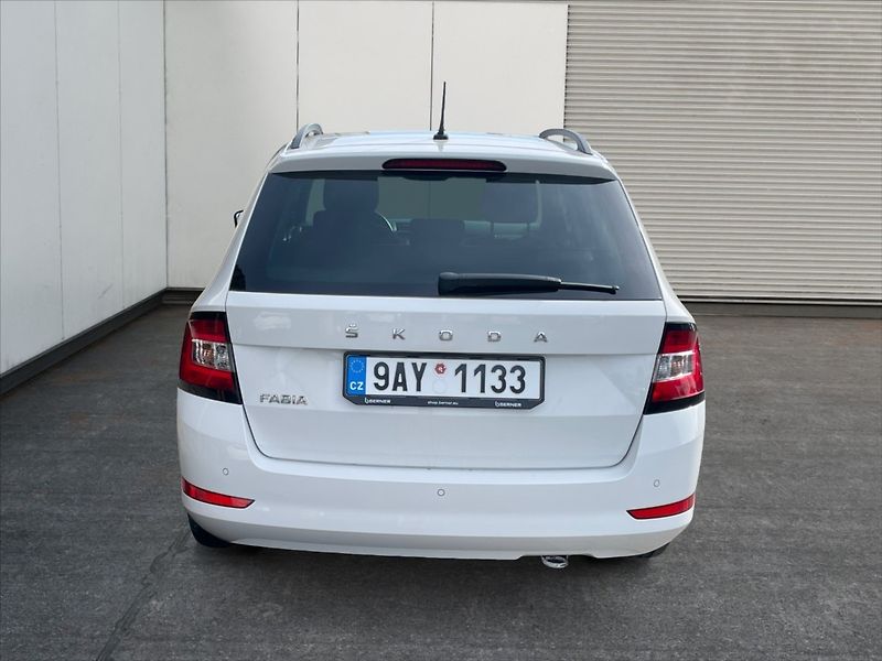 Škoda Fabia 1,0 TSI 70 Ambition - fotka 5 z 11