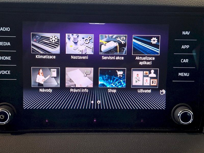 Škoda Karoq (2024) SEL TS 110/1.5 A7F - fotka 25 z 52