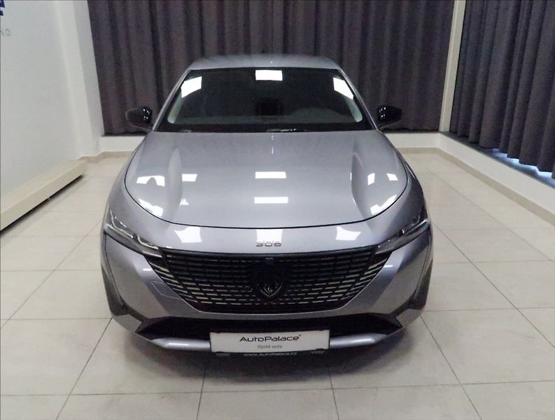 Peugeot 308 1,2 PT ALLURE NAVI KAMERA ČR - fotka 3 z 47