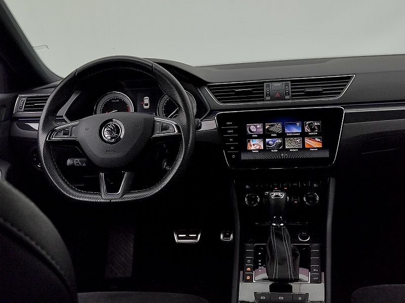 Škoda Superb (2018) SportLine 2,0 tsi 200 Kw DSG 4 - fotka 6 z 32