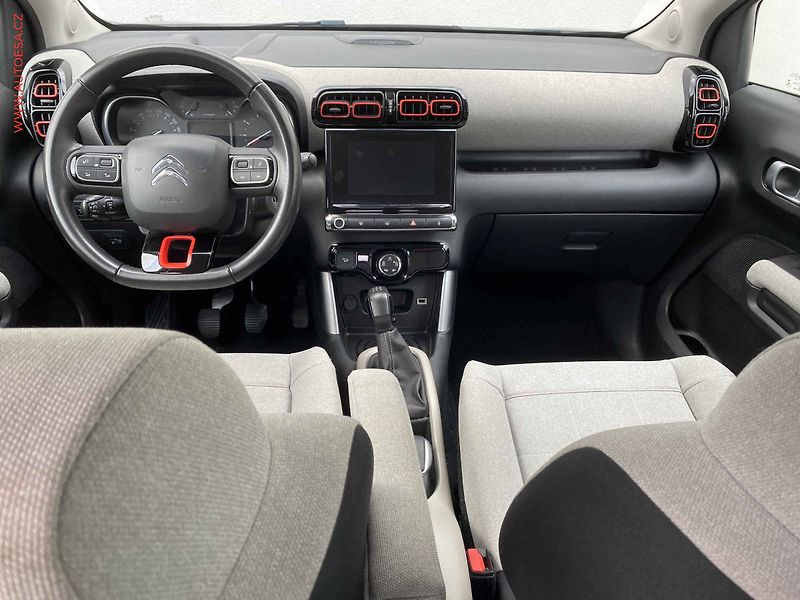 Citroën C3 Aircross (2018) 1.2PT, Shine, navi, kamera - fotka 8 z 21